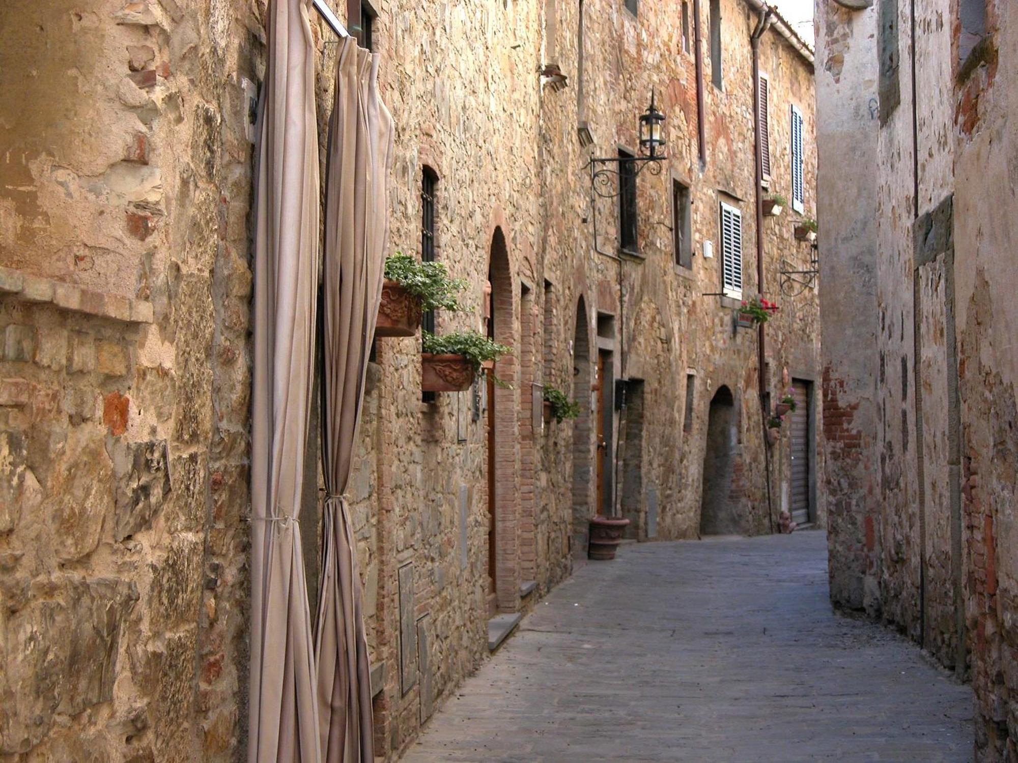 特拉兹德尔池昂提酒店 San Donato in Poggio 外观 照片